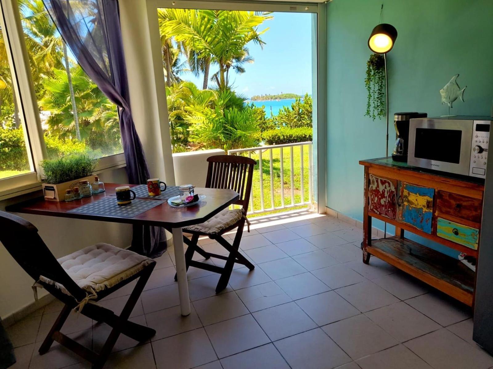 Ilet Bleu Studio Cosy Rdc Vue Mer Et Jardin - Acces Direct Plage Le Gosier  Exterior photo